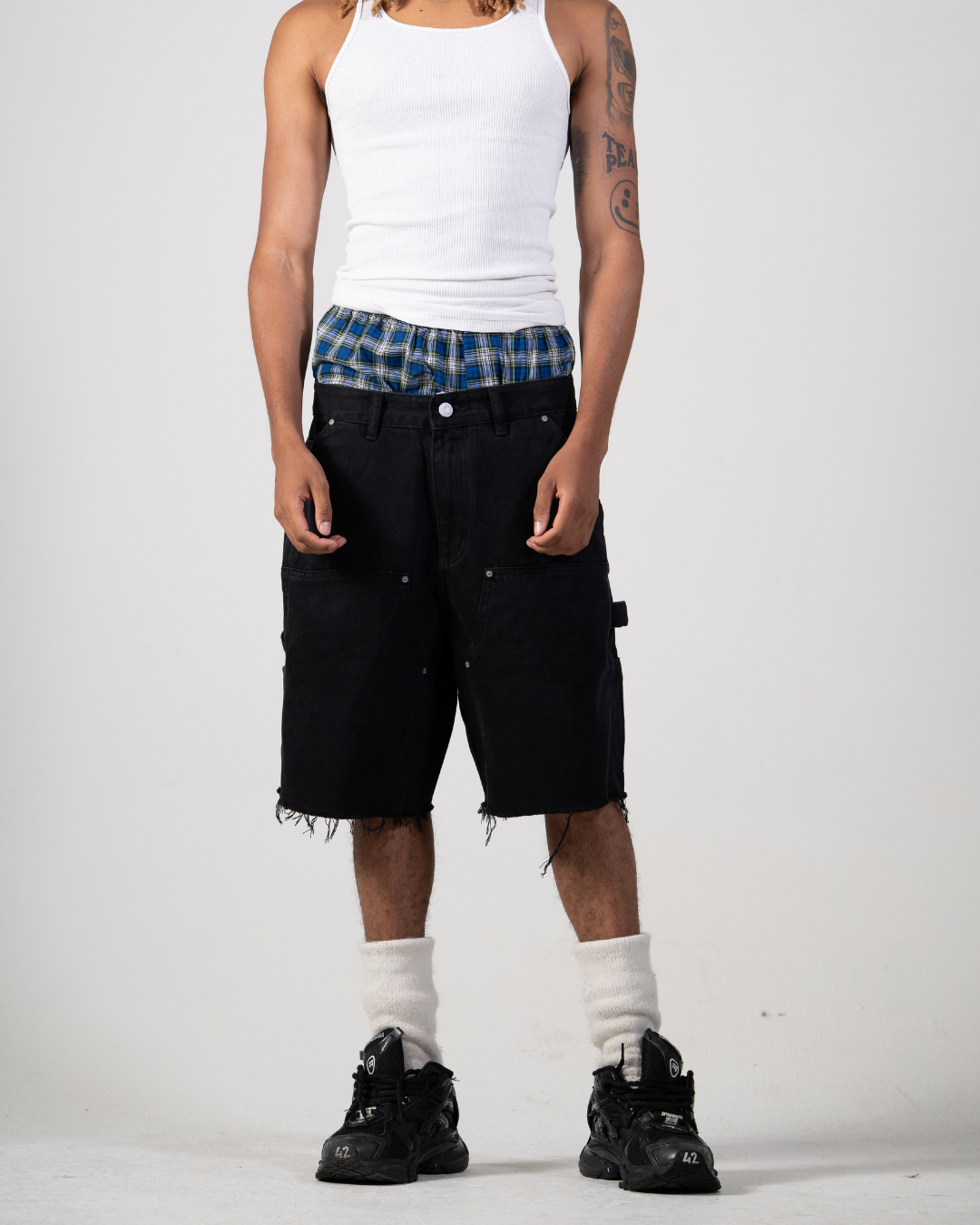 DOUBLE KNEE SHORTS - BLACK